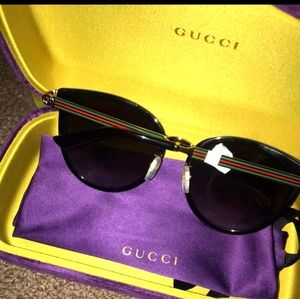 Gucci sunglasses!! Brand new!!!